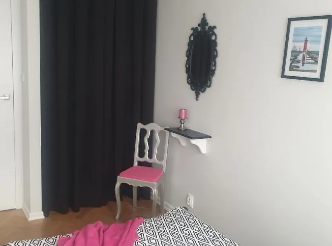 Rosa Iii -3 Pokoje- * Gdyně