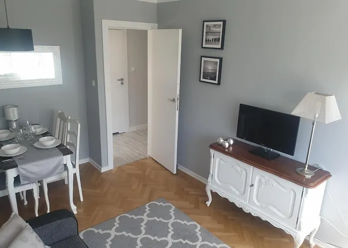 Rosa Iii -3 Pokoje- * Gdyně